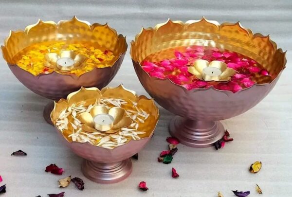Taj Bowl Urli Set Of 3